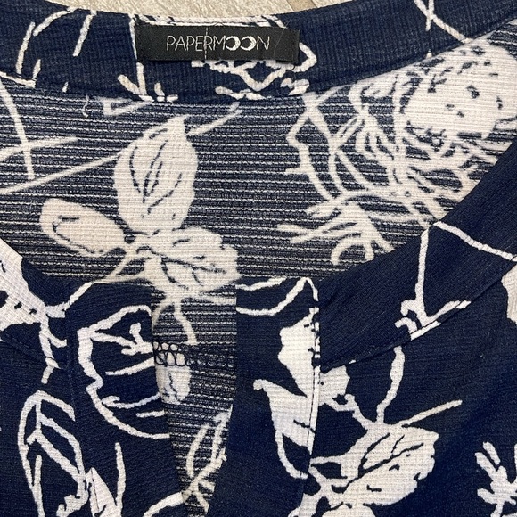 Floral Navy and White Women's Top - Picture 2 of 3